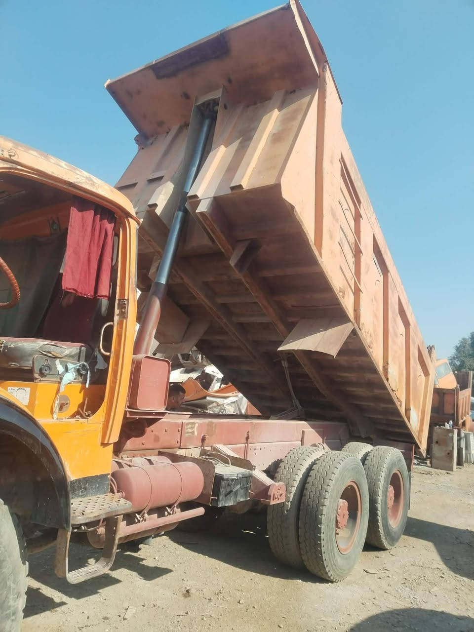 سلام عليكم بدي اقجم بلادي البيع
تفاصيل تصال ع رقم ***********
