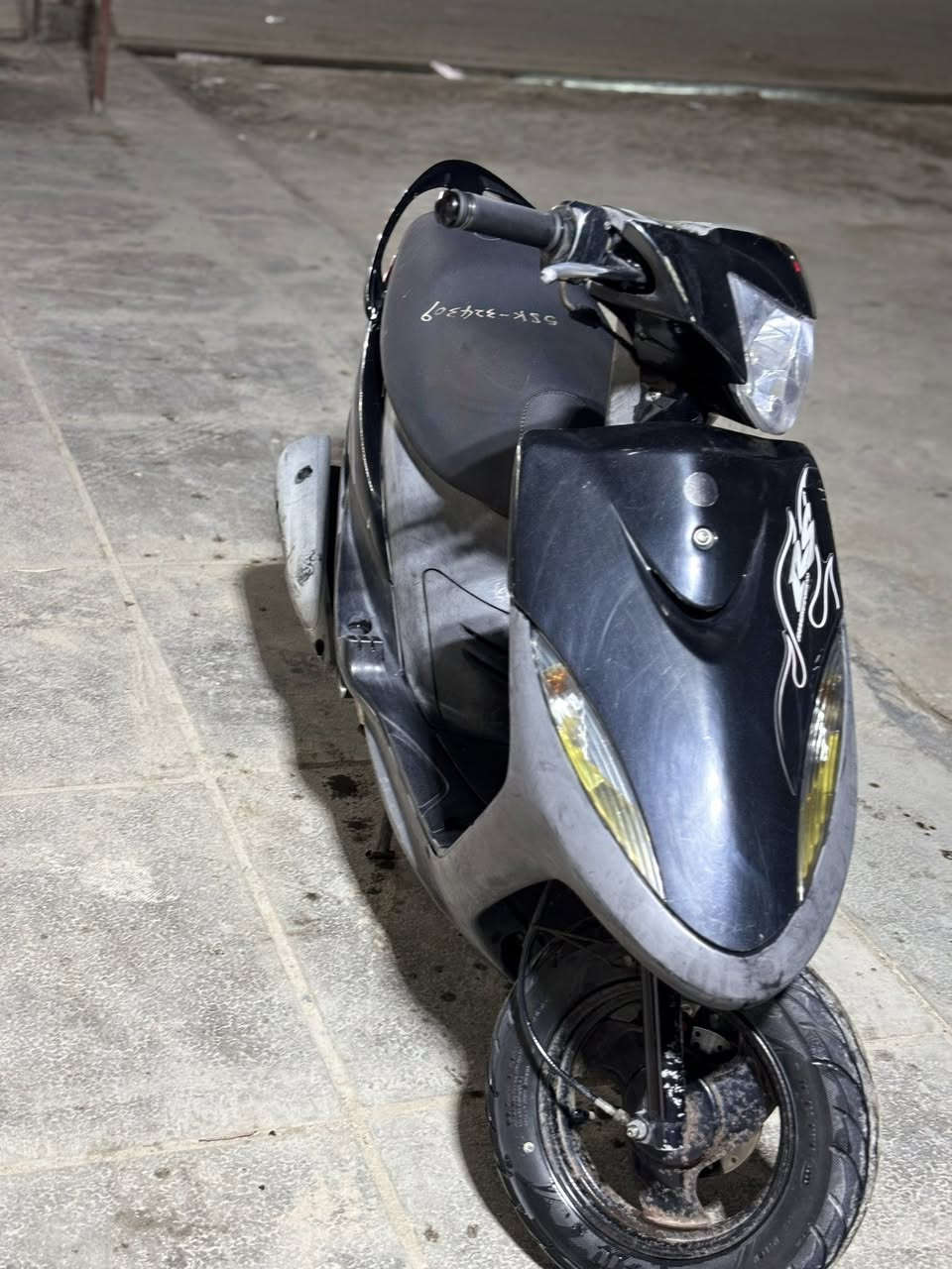 دراجه ماكس عدله رمبة برغي واحد ما مفتوح المكينة مامفتوحة كفالة عامة للبيع سعره 950 الف العنوان بغداد الزعفرانية شارع الكهرباء 
الرقم: ***********
