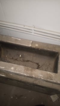 جلاية ذهب أو فضه مستعملة ٣٠٠ببها مجال 07733299333 وتساب فقط