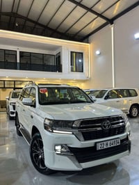 لاندكروز • ٢٠٢١ • ٨ مقاعد