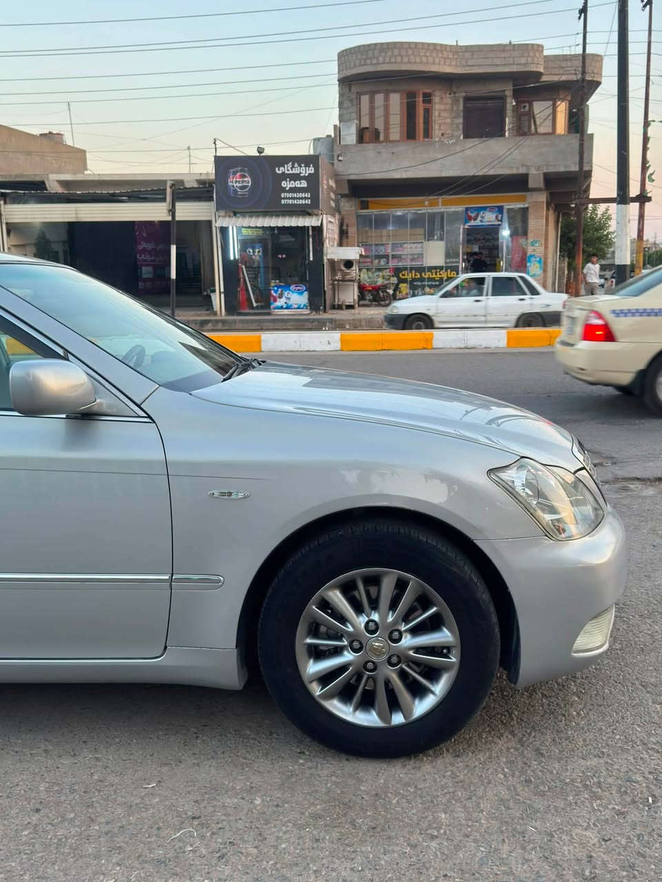 شاهانە بەحری
کۆدی هەیە
٢٠٠٦ 
دوو دووگمە 
گێڕ و مەکینە گەورە بێ دوکەڵ
دەعم و لێدرا بەشەرت 
شانسی و کەڤەر و ماڵی مەدەنی بە شەرت 
سەقف شوشە 
کامل مەسرەف کراوە سەیارە هی ماڵانە
تەقە و ڕەقەی نیە

بەشەرتی سەد فیتەر 

ناونیشان سەید سادق. — *********** - ***********
نرخی ٦٠ گەڵا و معامەلە
