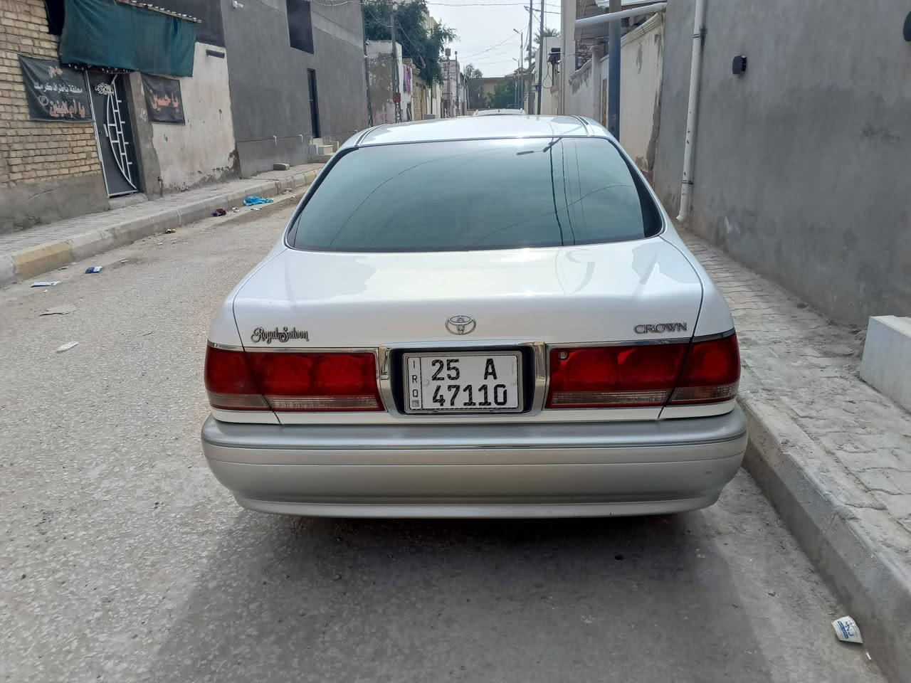 ملكه كراون 2003 اصل
كرستال اصل 
3 دكم
شاصي 75
تحويره نجف بالكامل الدشبول امارات
كفاله عامه من الكص والنقل 
السياره باسمي شخصيا
رقم كركوك قرار 48
مكان السياره الديوانية 
***********
السعر 160 وبيهه مجال
