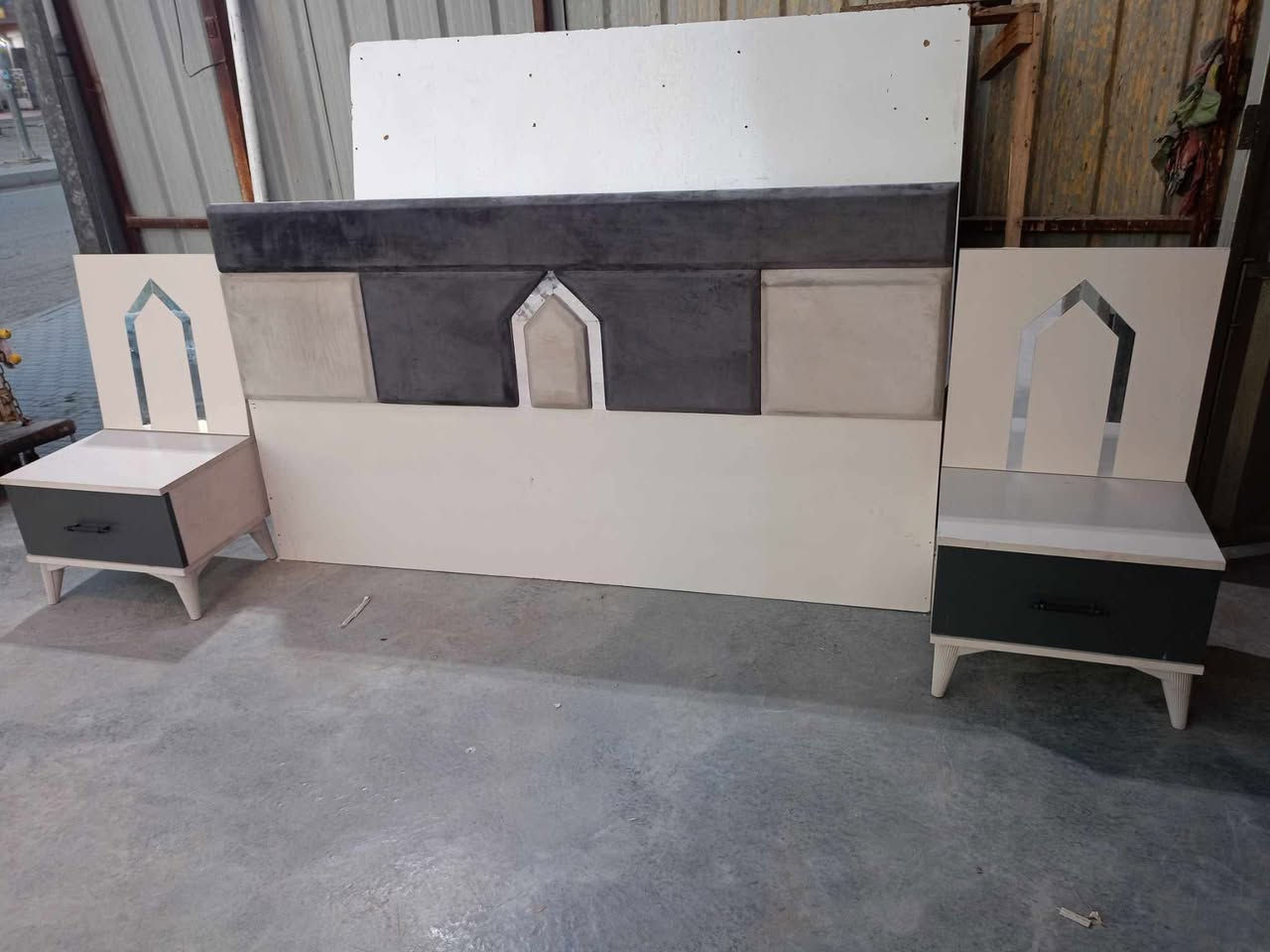 غرفة تركي 🇹🇷 مستخدام 5قطع  ✨✨
نضافه 90 💯
ابواب  💖
السعر 475 💖💸
مع شد🪛 ونقل 🚚  مجاني  داخل بغداد  محافظات بكروه


**إذا كنت صاحب هذا الإعلان وتريد حذفه لأي سبب، رجاءا أرسل رسالة إلى الدعم الفني**