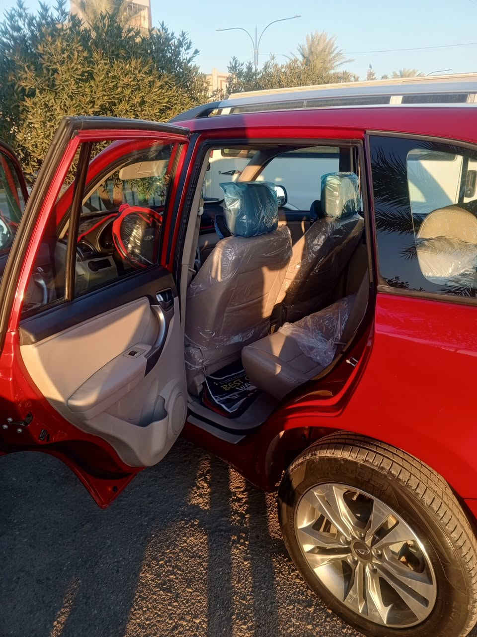 السلام عليكم
سياره تيكو للبيع 

موديل 2018

ماشيه 31كفالة عامة

سياره جديده سنويه جديدة هزة جديده

سعر 117

مكاني بغداد الغزالية شارع المرور 

للاتصال ***********
