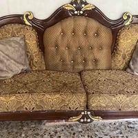 تخم • ١٠ مقاعد • نظيف