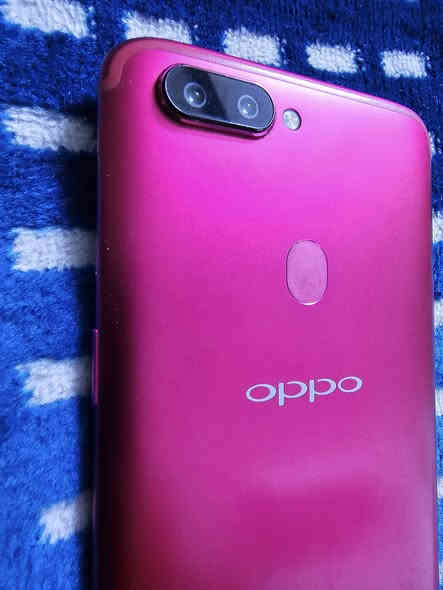 السلام عليكم أجهزة للبيع ايباد مني فور وجهاز هواوي واوبو ار 11s كلش نضيفات مال بيت بس الايباد نقصة بطارية لان جنت تاركة ونفخت والاجهزة كلشي ما بيهن وممفتوحات كلهن سعرهن 150 مكاني بغداد الحسينية رقم ***********
