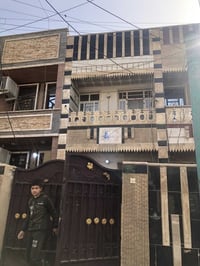 دار حديث 70متر للإيجار يحتوي على ثلاث غرف نوم واستقبال مع خدمات صحية ف...