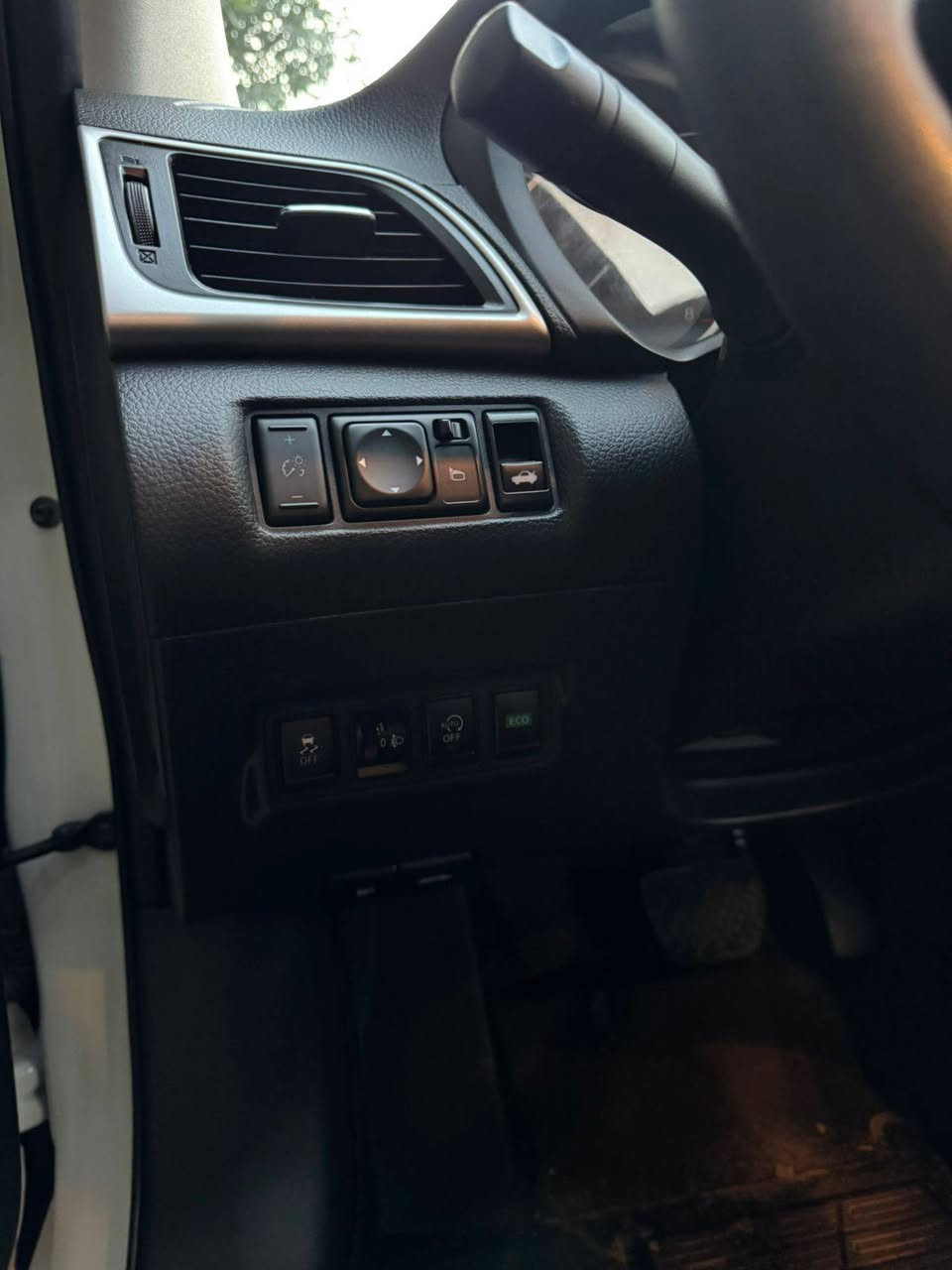 السلام عليكم نيسان سنتره 
موديل 2024 ماشيه 15الف
مواصفات   كشاف امامي زنون ايكو اقتصادي 
اوتو ستوب اطفاء ذاتي حاملة نظارات تكيه متحركه
السعر 128
*********** البصرة, العراق
