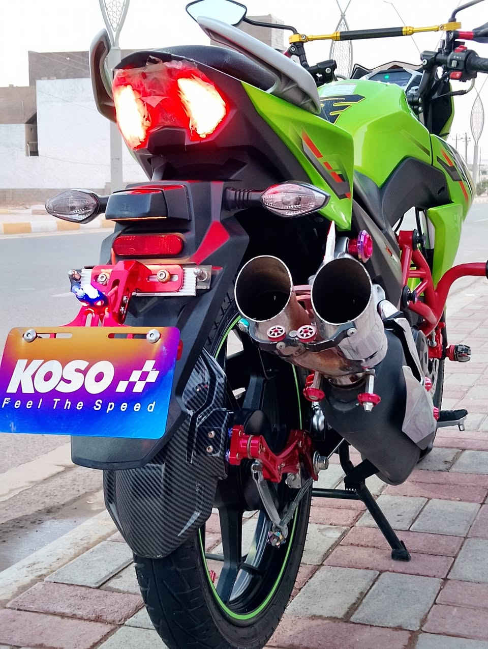 💚💚السلام عليكم الدراجة للبيع موديل 2023 مسجلة وكاملة وباقية بس علئ اللوحات الدراجة نضيفة حيل بدون اي حادث ممبدلة بيهة اي قطعة فقط التاير الخلفي مبدل السؤال والاستفسار اما علئ الخاص او الرقم ‏‪0786 303 8042‬‏
