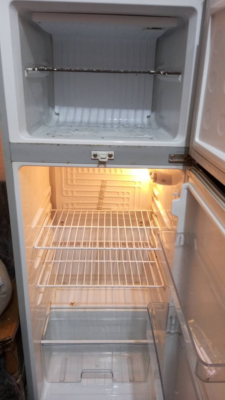 ثلاجه للبيع ستخدام قليل مابيها اي ضرر سعر 100 وبيه مجال قليل الاستفسار خاص مكاني بابل مكلفة بلنشر


**إذا كنت صاحب هذا الإعلان وتريد حذفه لأي سبب، رجاءا أرسل رسالة إلى الدعم الفني**