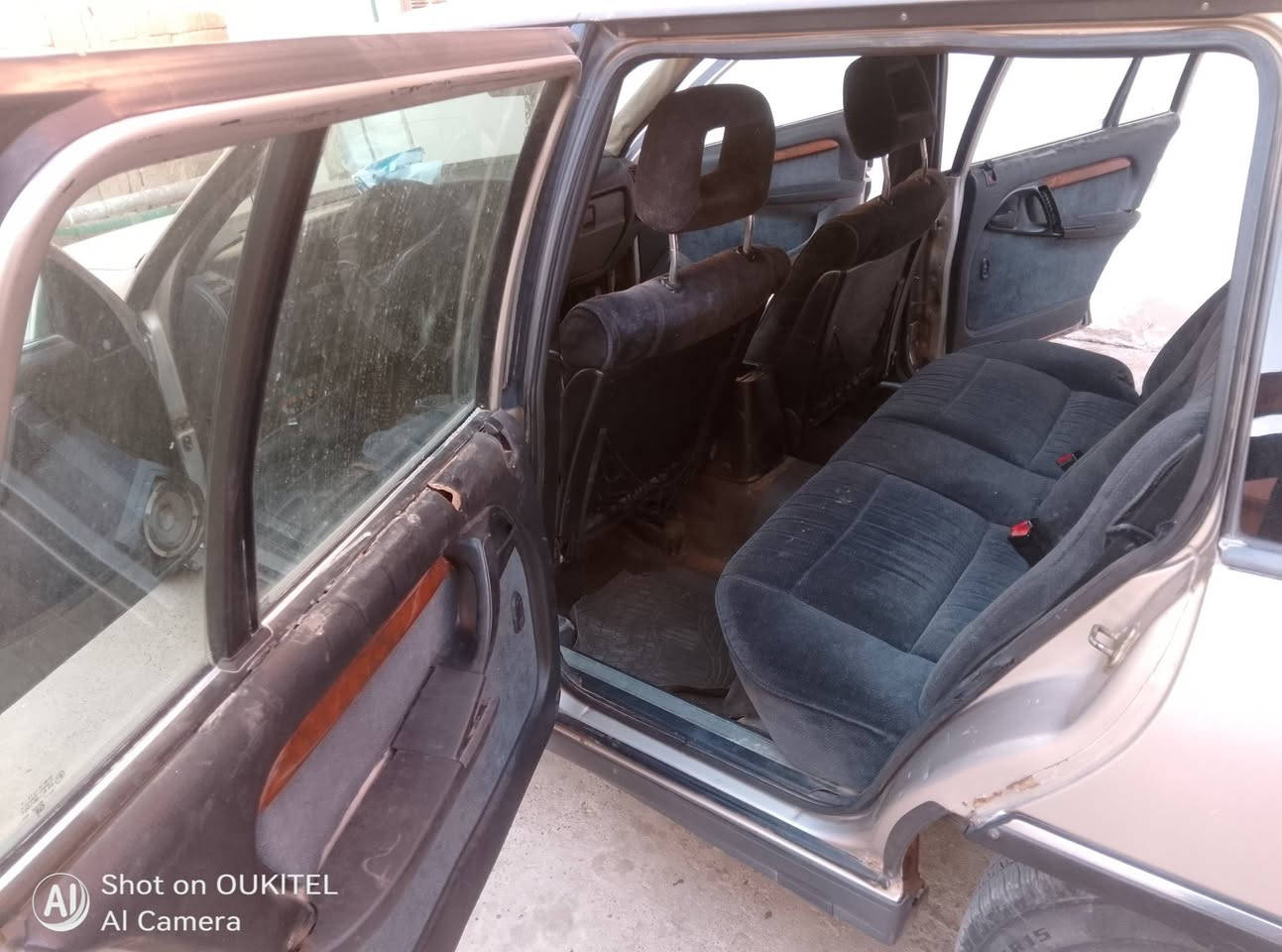 السلام عليكم اوميجا للبيع موديل 93 ثانويه خضراء ساقطه كوبون ورقي ساقط شرعيه موجود بالموصل السعر 30 وبيا شويه مجال موصل برطله الاستفسار***********
