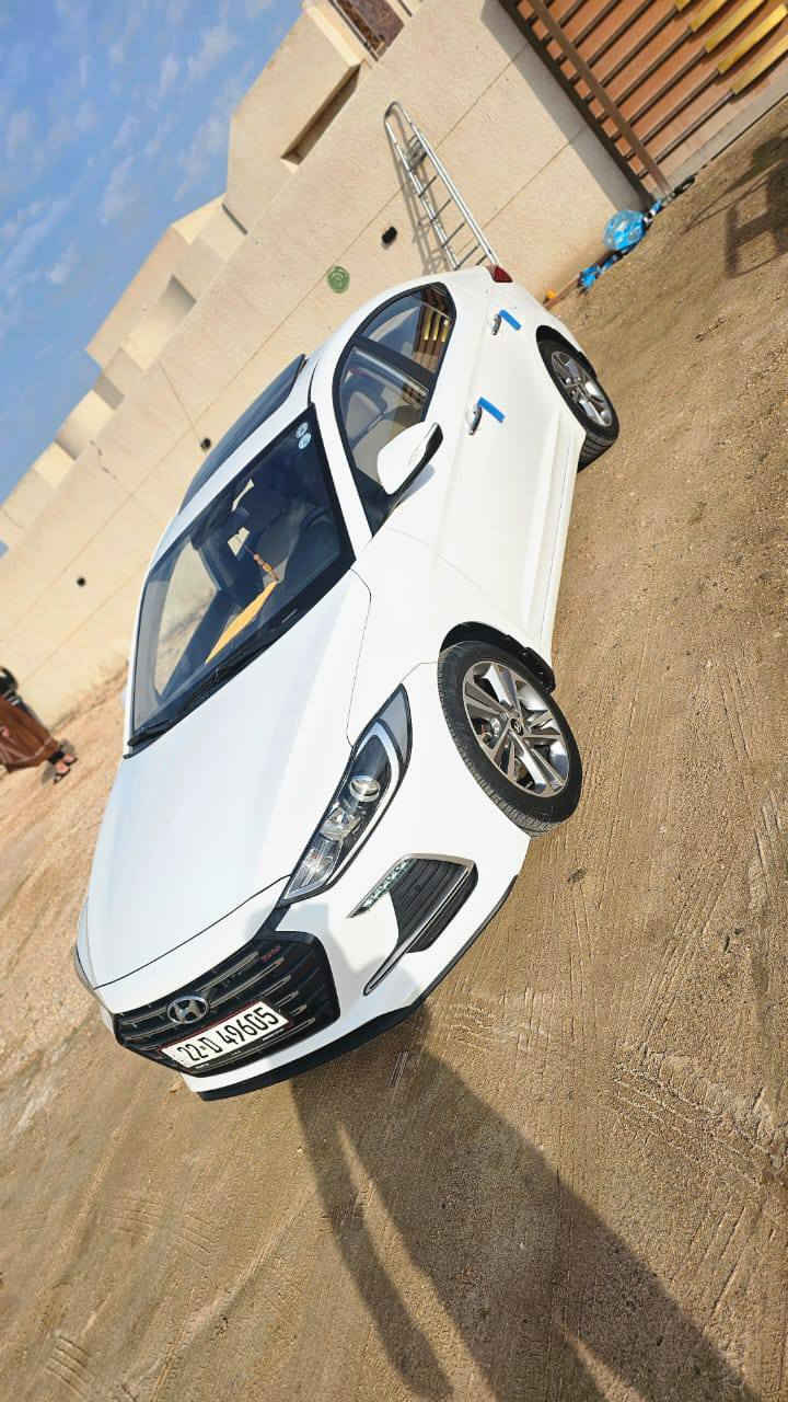 السلام عليكم 
النترا موديل 18 خليجي سوبر 
رقم اربيل الدولي سنويه بسمي 
ال 28
تريد وكاله تحويل حاضر
  مكينه مامفتوحه كير بلادي حداديه تخم تاير جديد 
السياره مكفوله كفاله عامه فقط بارد زغير كلش
ماشيه 168
(ABS) دبل ارباك
فول مواصفات 
فتحه بصمه شاشه كامره 
تحكم ستيرن 
حساسات 
تبريد امامي وخلفي اشاير مري شفط 
مكاني كربلاء طويريج
 
***********
***********
