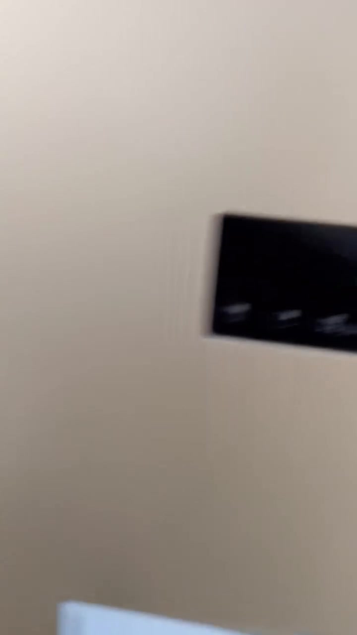 السلام عليكم عندي ثلاجة ماركه ارجيليك ما جمد محتاج مصلح يعرف بيها


**إذا كنت صاحب هذا الإعلان وتريد حذفه لأي سبب، رجاءا أرسل رسالة إلى الدعم الفني**