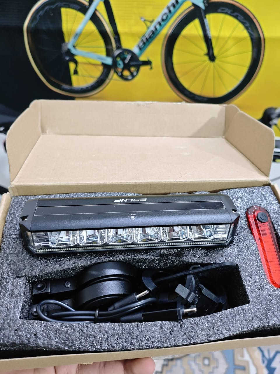 سلام عليكم
متوفر قطع غيار واكسسوارات دراجه هوائيه 🚴‍♂️🚵‍♀️🚵‍♂️🚴‍♀️

شنو يعجبك تفضل خاص وتدلل 

متوفر توصيل جميع المحافظات 5
***********
