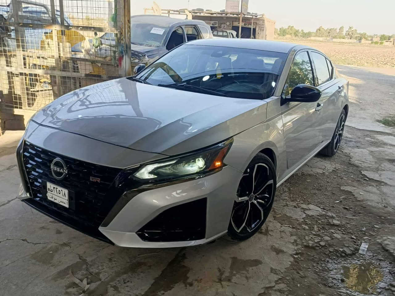 السلام عليكم حادث جملغ وبنيد صور أمريكي 
للبيع نيسان التما 2023 حرة بدون رقم تترقم جميع
 المحافظات من عده الاقليم 
محرك 2500
فول مواصفات SR
بصمه 
بصمه ابواب 
كشن كهربائي 
شفتات بل ستيرن 
حساس خلفي 
ويل كب 
كشنات جلد 
بعد بيها مواصفات اهواي 
السياره جديده وجاهز وأحله من الصوره بعد 
مكان الديوانية 
اتصال علا الرقم فقط 
***********
***********
