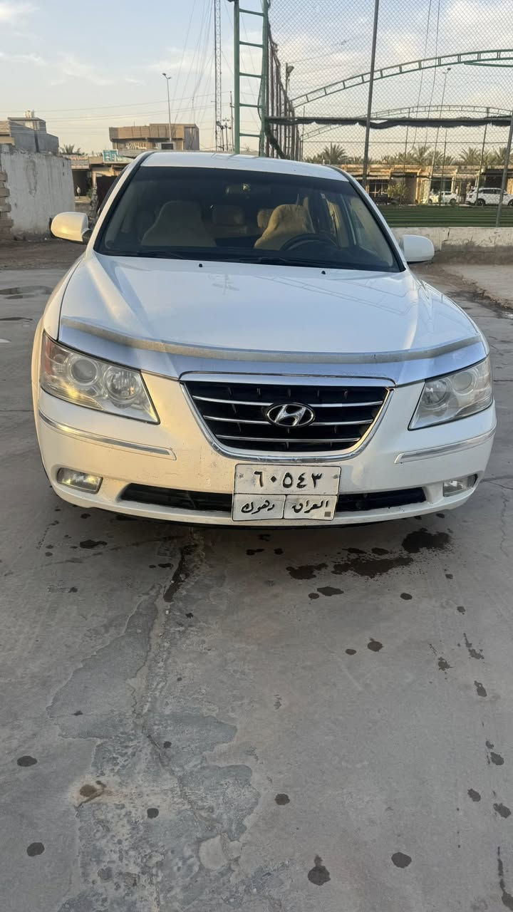 سلام عليكم 
سوناتا 2009 امريكي السونار مرفوق بالمنشور مكينه 2400 رقم شمالي تحويل او وكاله مكانها واسط السعر115
***********
