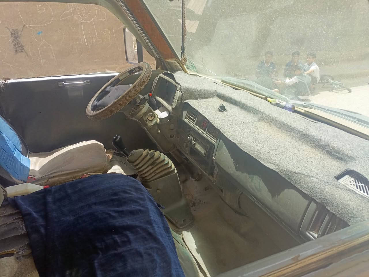 سلام عليكم ورحمه كيه اسيا للبيع موديل 93 سنويه بيهه شهرين بعد ما مطلوبه ولا ربع مصفره مكينه وكير مال حاويه شادهن سعر ٣٠ وبيهه مجال لمكان ديالى وهاذه رقمي ***********
