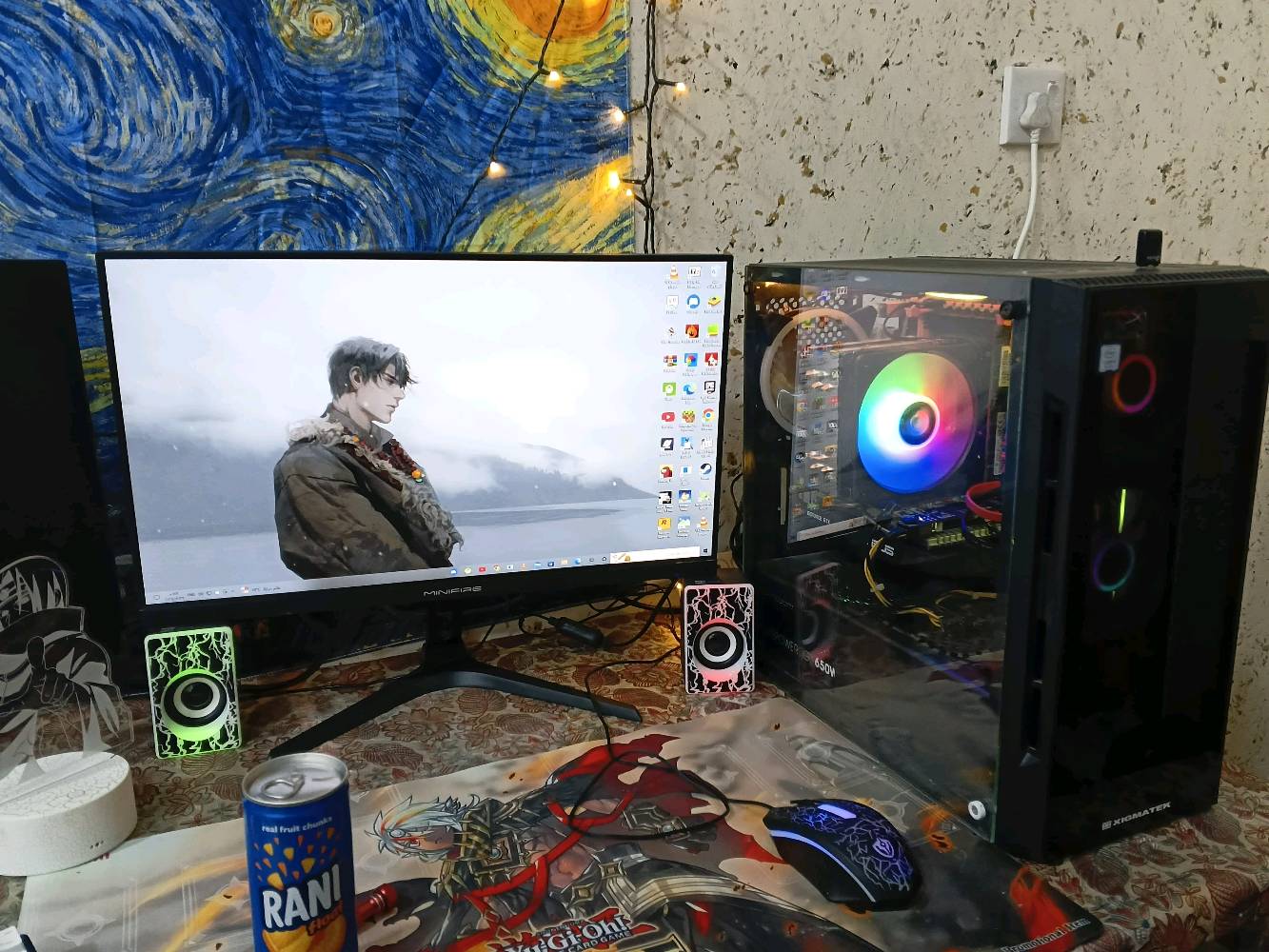 السلام عليكم حاسبة للبيع سعرها مناسب للتواصل  
***********
متوفر واتساب ايضاً



Gaming PC Setup for Sale

● PC Components:
CPU: Xeon E5-2689 v2
Motherboard: X79 Gaming
RAM: 16GB DDR3 (Samsung - Single Stick)
GPU: RX 460 (4GB)
Cooler: S40 RGB (4 Heatpipes)
PSU: Thermaltake 650W RGB
Storage: 120GB SSD + 256GB SSD + 500GB HDD
Case: HyperX (3 RGB Fans)
Wi-Fi: TP-Link 300Mbps Adapter
● Accessories & Peripherals:
Controller: Xbox 360 Joystick
Audio: RGB Headset + Desktop Speakers
Input: Gaming Keyboard & Mouse + Mousepad