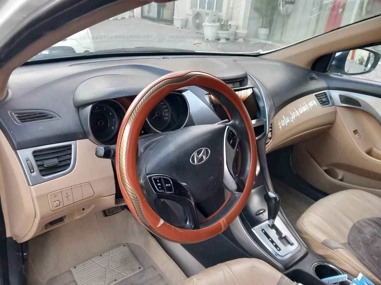 مو شراي لا تخبر وسوالف لاح ذكر تفاصيل
الانتره مضلع موديل 12مكينه الف وستميه بيه بخار كير سليم مابي شي صبغ حزام وربع القمره شاشه كامره سستم صوت حلوه سياره   تحويل وكاله بسم كردي سعر 74بيه مجال ***********
