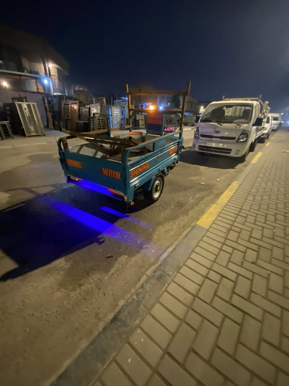 سلام عليكم ستوته البيع ستوته جديده مديل 2023 طالعه 2025 ستوته ما متعوبه مرتبه على يدي عداد كتروني ويل 13صب اصلي سعر 2975 وبيهه مجال مكان بصره كرمت علي ستفسار رقم ***********
