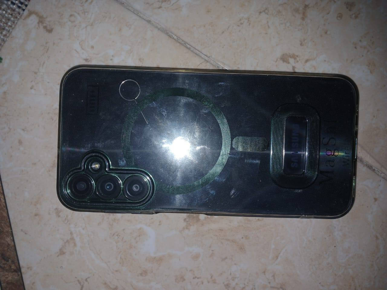 السلام عليكم اخوان جهاز A24 لل بيع أو مراوس ب ايفون ax max
فما فوق .
السعر خاص .  وتساب***********
