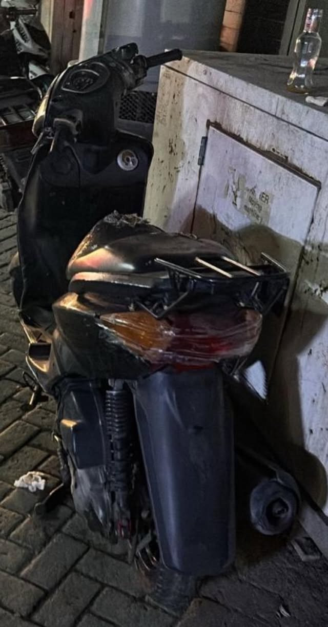 سلام عليكم شبابنا الطيبه 🤍
للبيع او مرواس • 650 وبيها مجال لل طيبين ولل عزاز 🫡
مكاني الاعضميه قرب مثلجات حديد 
سكنز نثيه 110 ياباني مزود عل خفيف 
بوشه 58.5 مالوسي • 
كلجات باله متروو •
اكسل عريض دبل روله •
ولفات صليب • 
صلنصه تيماكس ممه مع فلتر تقصيم الصوت • 
تاير امامي دراك مال مطارح • 
فج امامي رياضي • 
كور حجري جبير • 
ماصده زينون شيطانيه دبل مروحه •
اشاير خلفي لد زينون •
كهربائية كلها شغاله نقص واحد مابيها • 
عوزها فقط باتري مجسي يعني تشحن نكره لسبب الترك • 
كفرات كامله واصليه ختم واحد • 🤍💀


**إذا كنت صاحب هذا الإعلان وتريد حذفه لأي سبب، رجاءا أرسل رسالة إلى الدعم الفني**