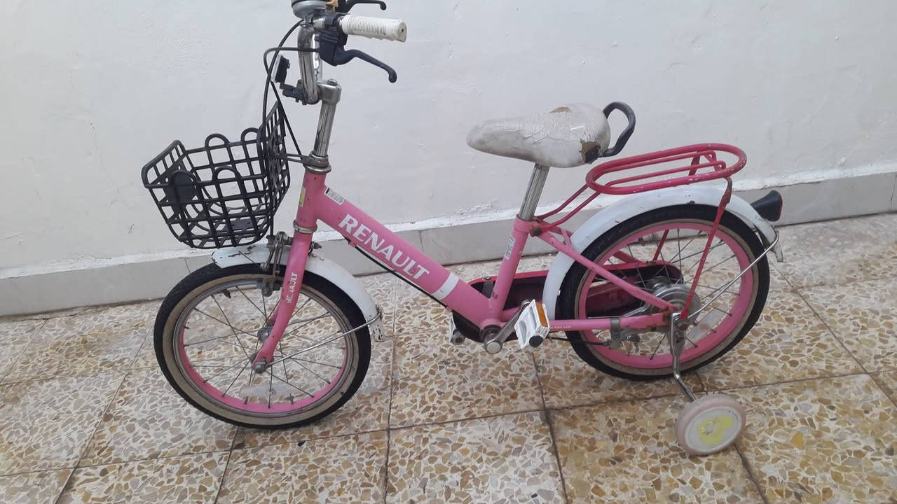 بايسكل بآلة مال شحن حجم ١٦ 
استخدام شخصي نظيف نوع رينو
السعر ٦٠ وبيه مجال
حي الوحدة قرب المجسر 
للتواصل على الخاص 
أو 
الاتصال ***********
