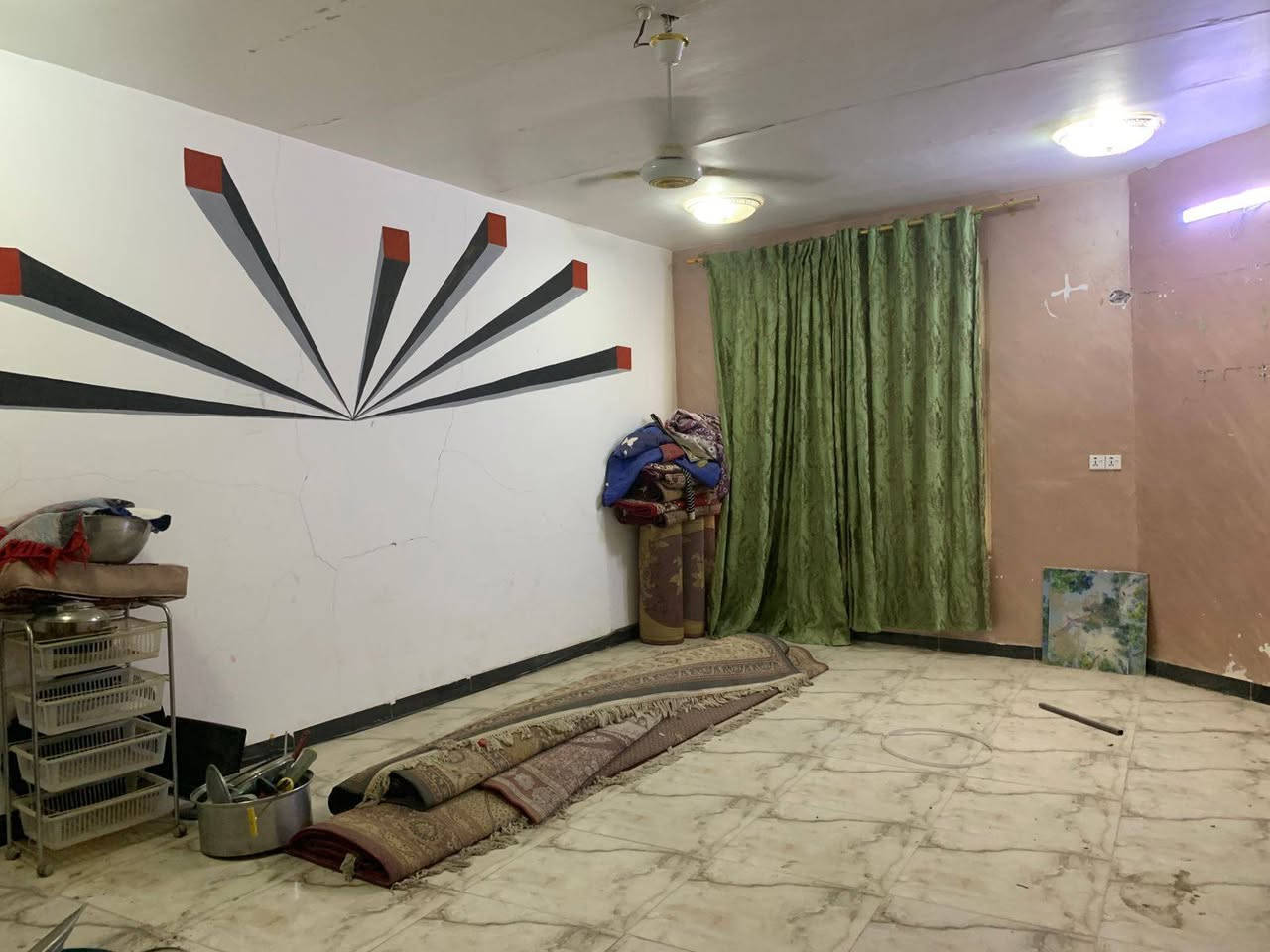 السلام عليكم بيت للبيع طابقين مساحه 200 متر قرب جامعه اهل البيت السعر خاص. ***********
