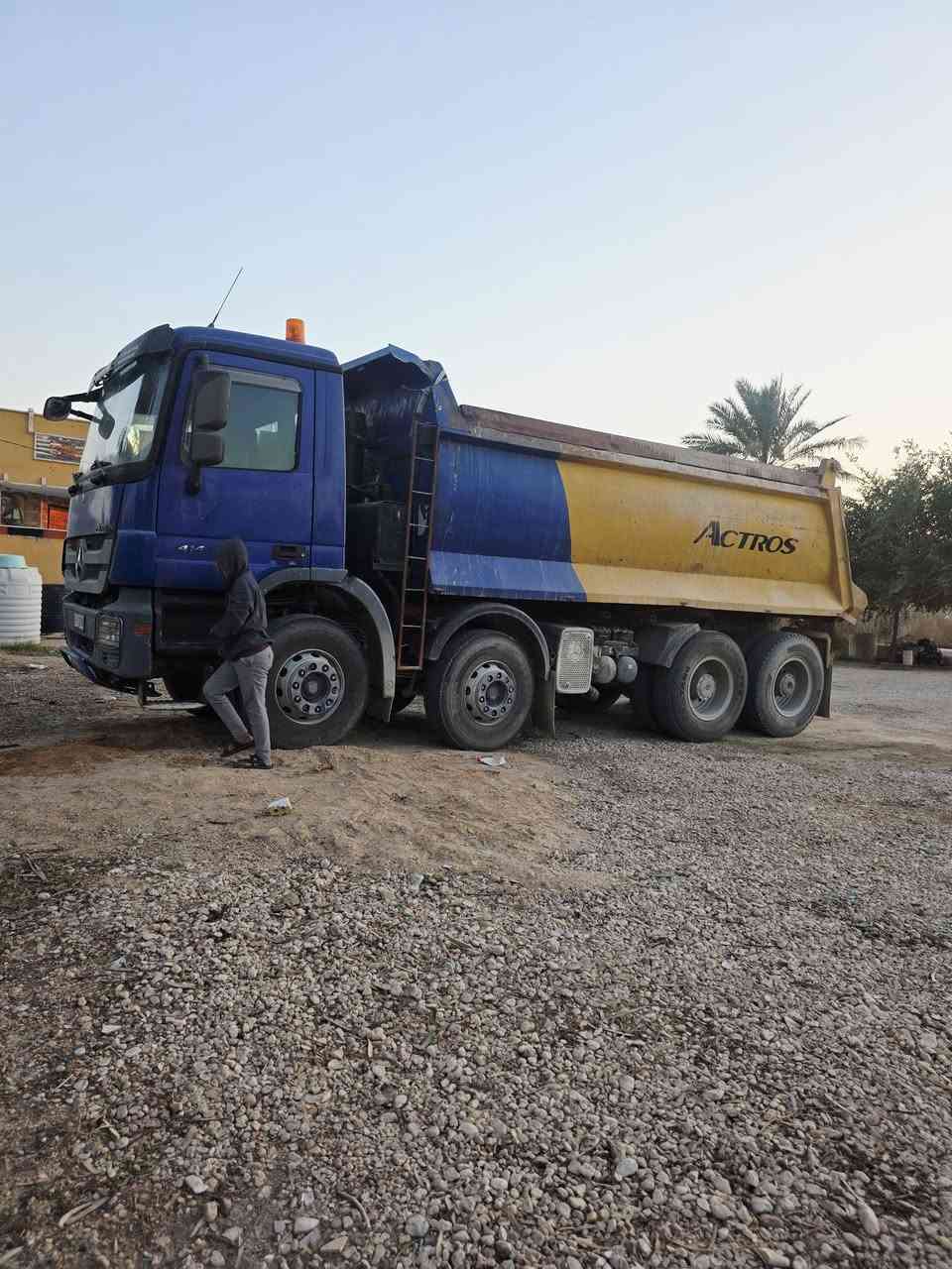 السلام عليكم 

للبيع او مرواس بسكانيا نساف  اكتروز موديل 2004 معلايه 2021 رقم بصره ب اسمي دخول جديد مكينه 44 كير كهربائي مجموعه جي اف خمس افحله مكاني بابل 

للاستفسار ***********
