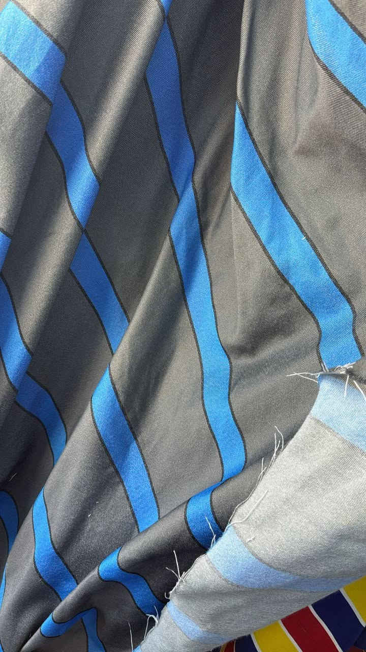 (مستعدون لخياطة جميع قياسات ونواع الجوادر)
السلام عليكم قماش جوادر جديد ما مستخدم ابد عدد مفتوح 
قماش وجه واحد طول 5 اقواس وعرض 9 سعر 200وبي مجال 
ومبطن وجهين طول 5 اقواس وعرض 9  امتار ار سعر 325 وبي مجال مكان نجف ناحية القادسية (***********)
(يوجد توصيل كافة المحافظات)
