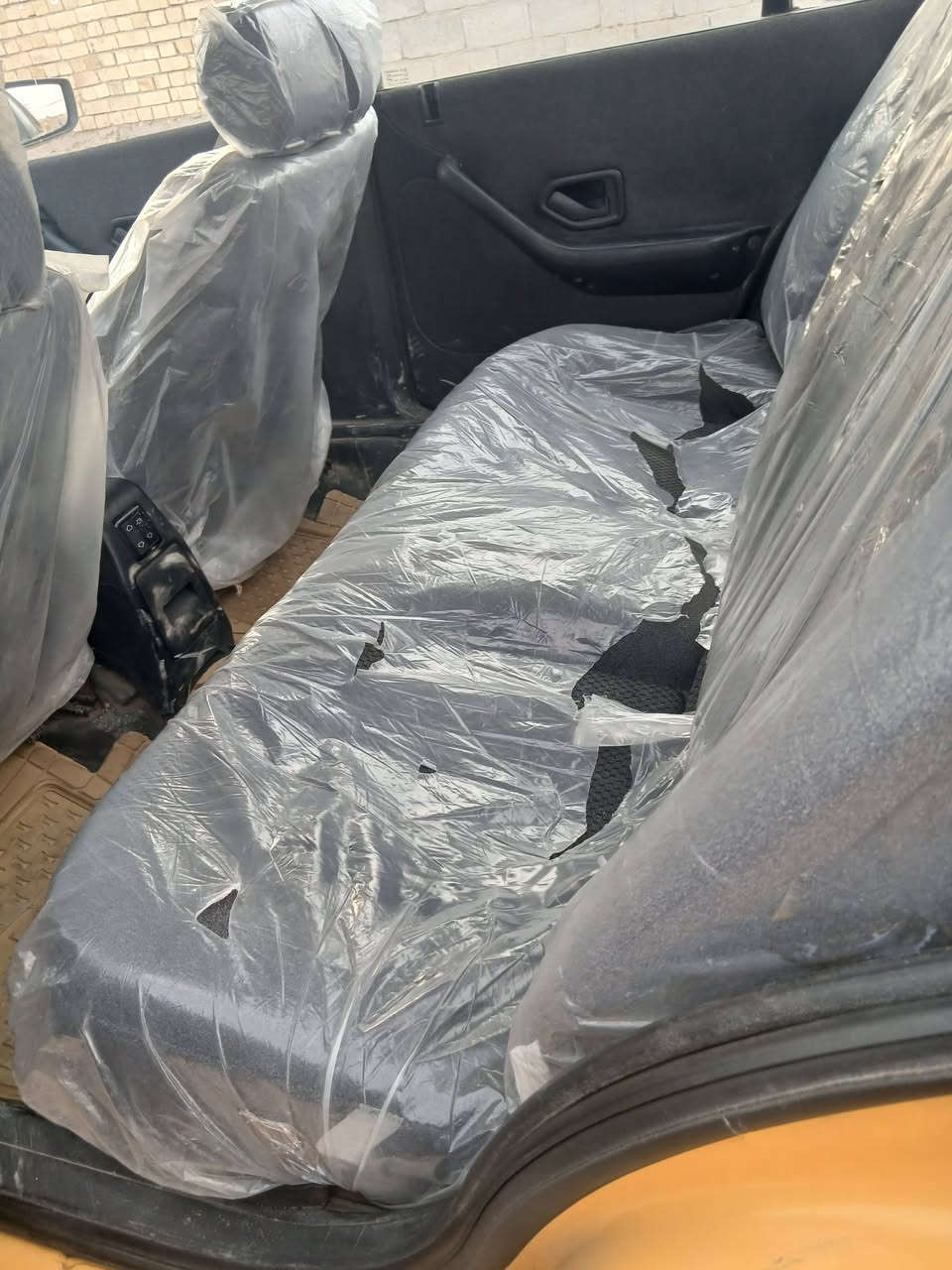 سلام عليكم بيجو بارص ٢٠١٥ جاهزة كير ومحرك وصدر وتبريد وتخم تاير جديد بسمي سنويه جديدة مراوس بسياره كير واتماتيك صفر ونطي فرق عنوان بغداد جسر ديالى جديد ***********
د
