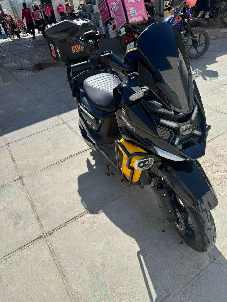 السلام عليكم
جبلي بطاريات ليثيوم 84 فولت
دراجه صارلها شهر من ماخذها
مستعجل ع البيع الدراجه جديده ما مشيه
1.400.000 و بيها مجال للشراي المكان حي العامل
***********
