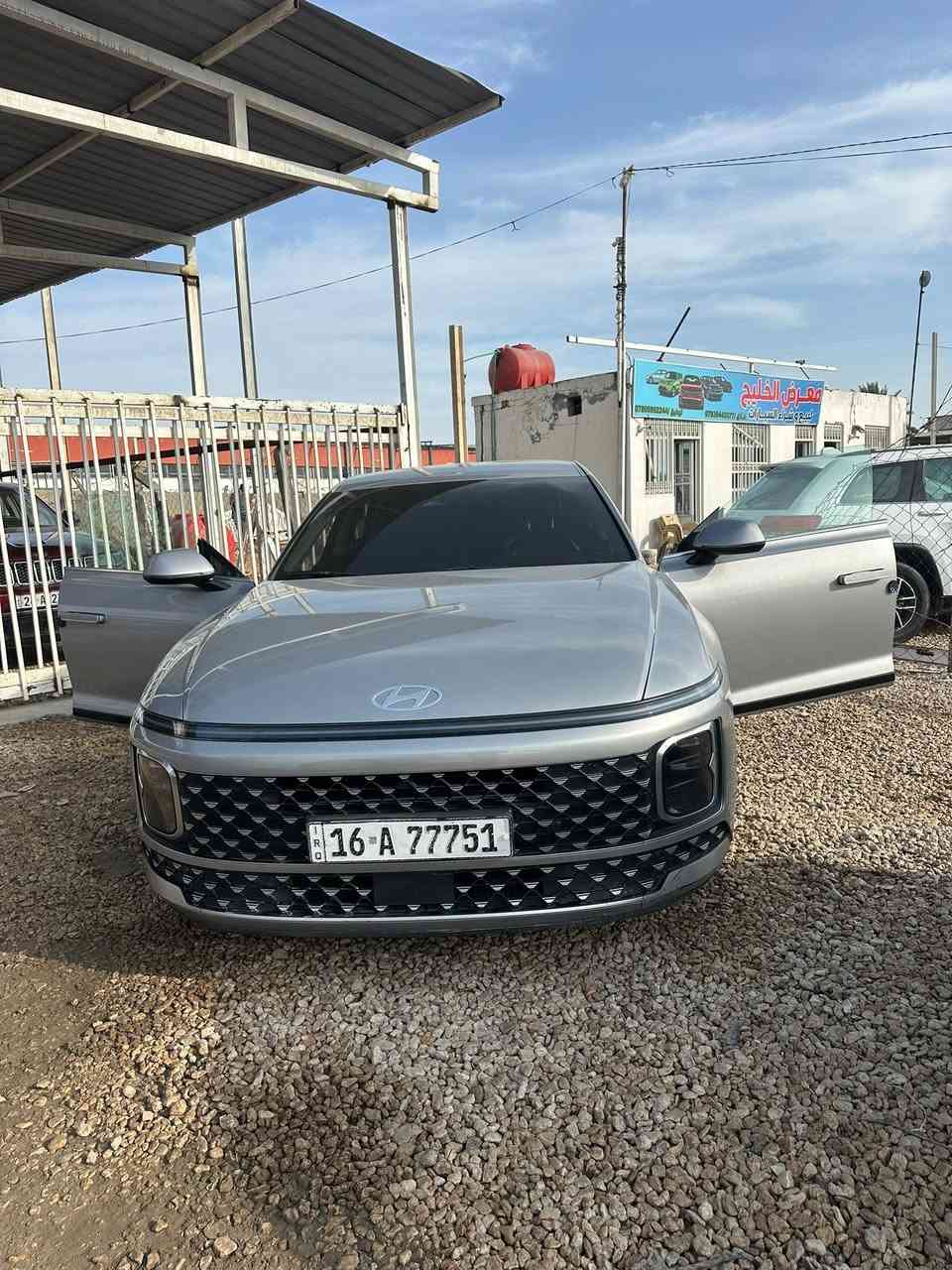 موديل 23 بيبان العبري بيهن كلير فقط بدون معجون او دواخل سعر البيع 210 ت ***********بانزين محرك 2500
