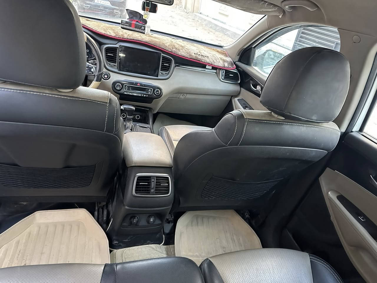 السلام عليكم ورحمه الله وبركاته
بيع او مراوس حسب القناعه
كيا سورنتو موديل 19 شكل العشرين وارد خليجي 
رقم بغداد مشروع وطني باسمي 
فول ما عده بانوراما كفاله عامه 
محرك 6 سلندر كفاله عالشرط 
كير 8 نمر كفاله عالشرط 
شاشه جي بي اس وايرليس 
تحكم جهتين بصمه ابواب 
بصمه تشغيل ثلاث قطع تبريد 
حساس خلفي امامي ميري كهرباء شفط 
ترحيب عند الاقتراب حداديه خير من الله 
تخم تاير ويل 19 سايد بريك رجل 
كشنات جلد كهرباء خلف لمس 
بردات اصلي خلفي 
دبل شباك نيكل 
لايت 3 عدسات 
مراوس حسب القناعه السعر 270 مع المجال 
اتصال او مراسله واتساب ***********   
العنوان كربلاء
