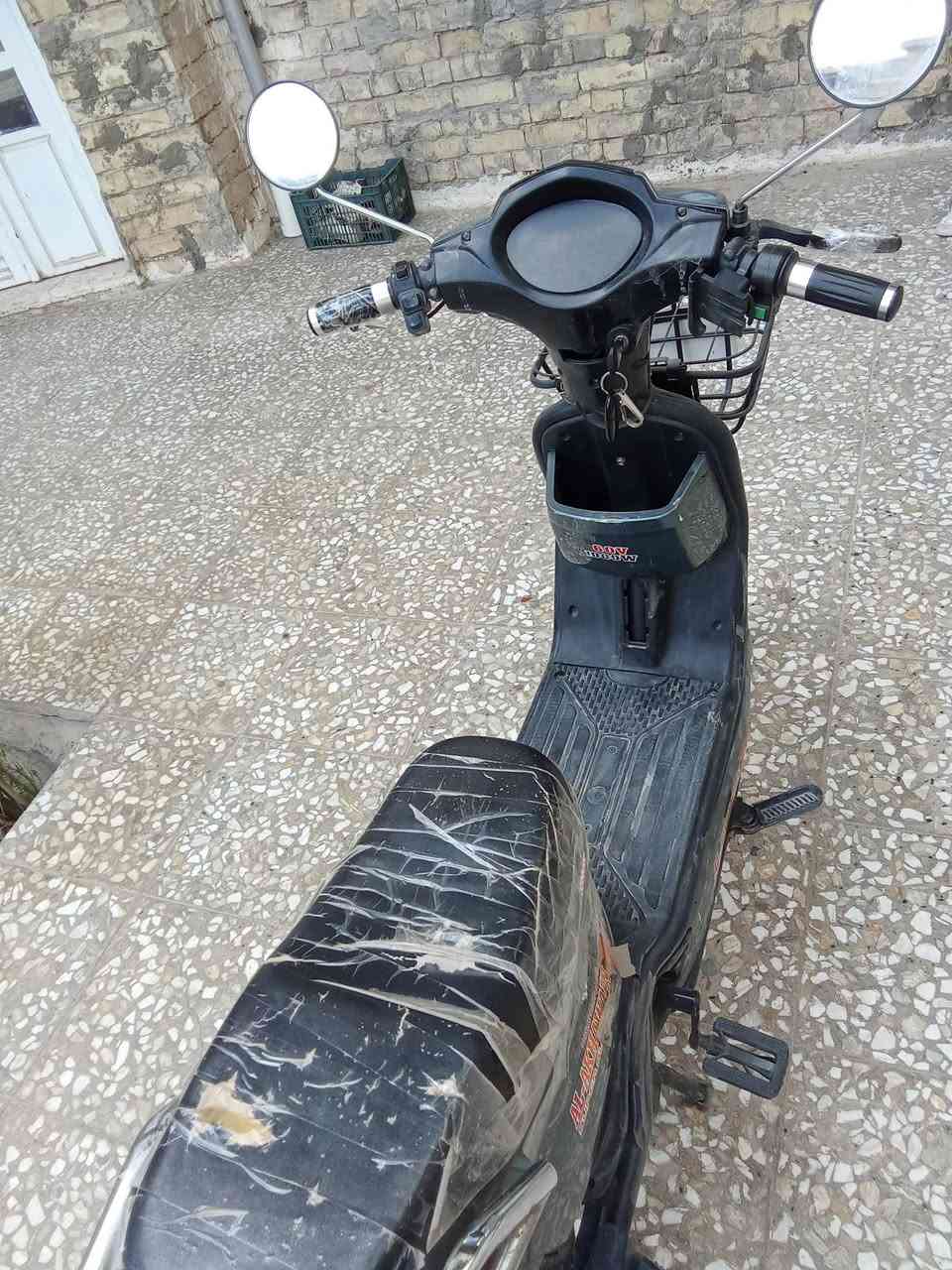 السلام عليكم دراجه شحن للبيع على الفحص بطاريات جدد سعر 200 قفل التواصل على رقم ***********
