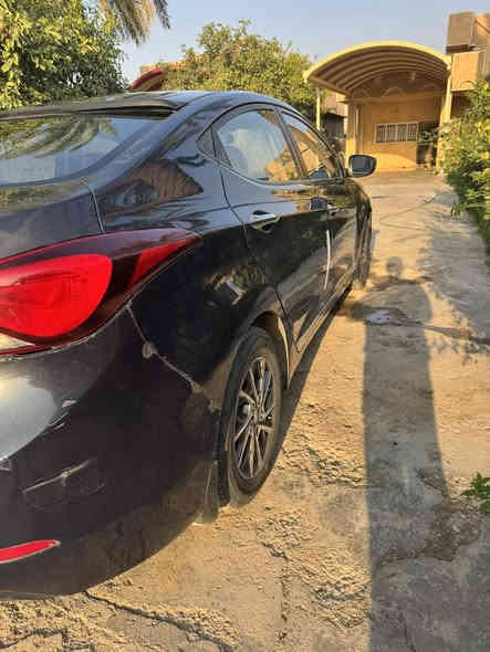 السلام وعليكم عندي النترا رقم بغداد الدولي 2016خليجي محرك 2000كير محرك صدر امامي وخلفي خير من الله صبغ بيها جاملوغ خلفي مجرد جراد والبنيد اي نقص مابيها السعر 103ورقه رقم التلفون ***********
