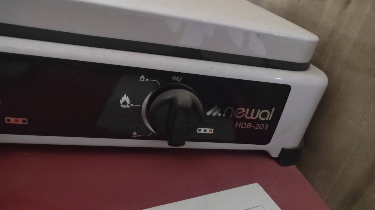 طباخ ٣ عيون جديد غير مستخدم 
سعر ٣٥ وبيه مجال 
مكاني زعفرانيه شارع الكهرباء
***********
