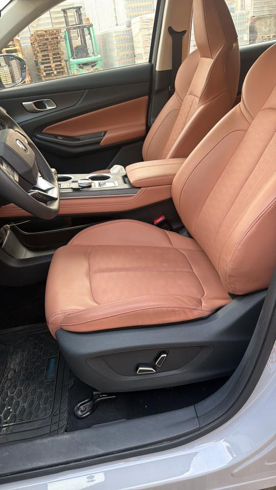 للبيع شانجان يوني اس 2025
فول مواصفات 
محرك 1.5 T
مكفولة كفالة عامة من كلشي حتى من الشخط
مغلفة PPF بسعر 1000 $ امريكي ضمانه 10 سنوات
ماشية 5000 km
مواصفاتها معروفة
دهن مبدل جديد تمشي عليه 10.000 km

السعر 227 $

***********
