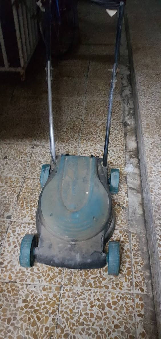 مكينة ثيل ع كهرباء
السعر ٧٥ وبيها مجال
@الجميع
***********
