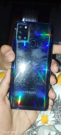 جهاز للبيع اسمهA21sابسعر 60 بس الشاشه تعبانه ما مبدل كلشي بي الخاص مفت...