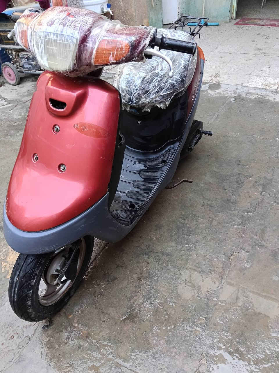 السلام عليكم
متاح ب 350 ألف وبيها مجال مكاني ديوانية مركز *********** تفحص وتطلع بيها يلا نتكاتب
