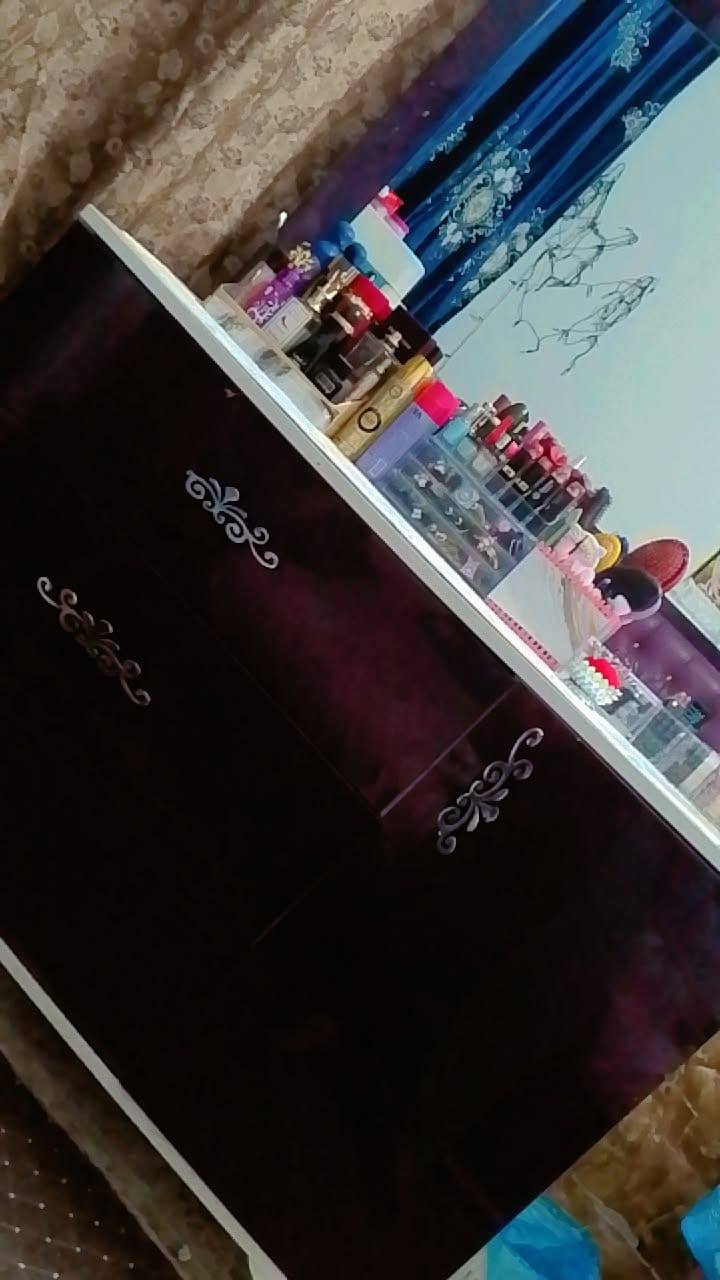 غرفه كامله ونضيفه لبيع باقي تفاصيل عل واتساب ***********
