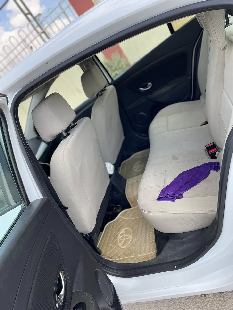 بۆ فرۆشتن مۆدیل ٢٠١٦ بێ بۆیاخ بێ شوخت تەنها پەڵەیک ساردی هەیە سەیارکە زۆر تازەیە پێویست بە وەسف ناکات تەنها ١٣٢ هەزار ڕۆشتوە  مەکینەی نەکراوەتەوە دەعامی بۆ دەعامی بەشەرتی ١٠٠ سۆنەر ڕەقەم سلیمانی هەمووی تازیە تا ٢٠٣١

شوین سلیمانی 

*********** سەیارەکە هین ماڵ خۆمە
