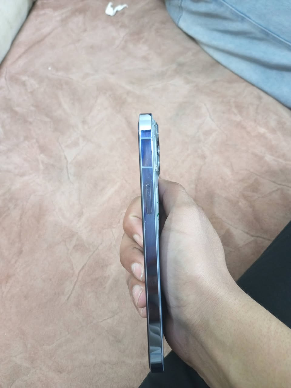 السلام عليكم ايفون 13 برو ماكس للبيع مبدل شاشه اصليه وكاله وبطاريه البطاريه98 السعر 460 
الشاشه تقره تلث خيارات 
***********
