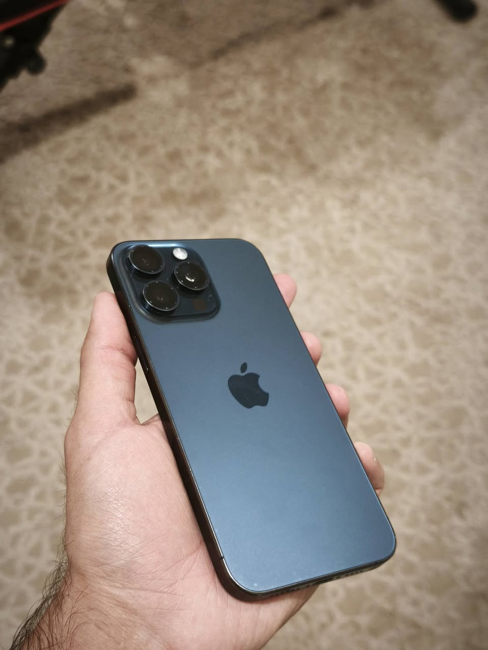 iPhone 15 Pro Max 512 GB للبيع
اللون نيلي 
ذاكرة 512 GB
بطارية 90%
كرتونته الاصلية مع وصل الشراء 

🔵 ملاحظة / الجهاز نظيف بس بي شخطتين بسيطة بالشاشة متبين أثناء الاستخدام ابد .

🔵 السعر = 1,125,000 قفل بدون عملة رجاءً
للتواصل = ***********
مكاني / بغداد - مجمع بوابة الكاظمية قرب الجسر الدوار@
