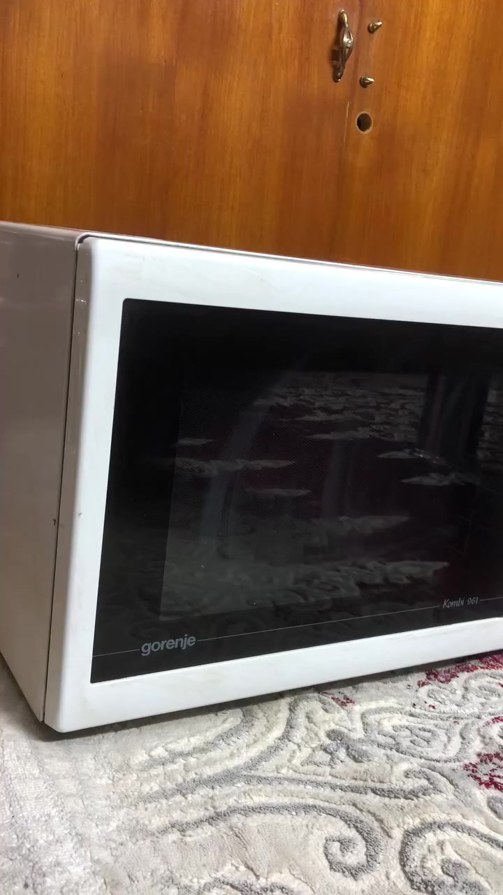 مايكرويف جديد كوري
حجم ٣٥ لتر 
السعر ٦٥ الف
