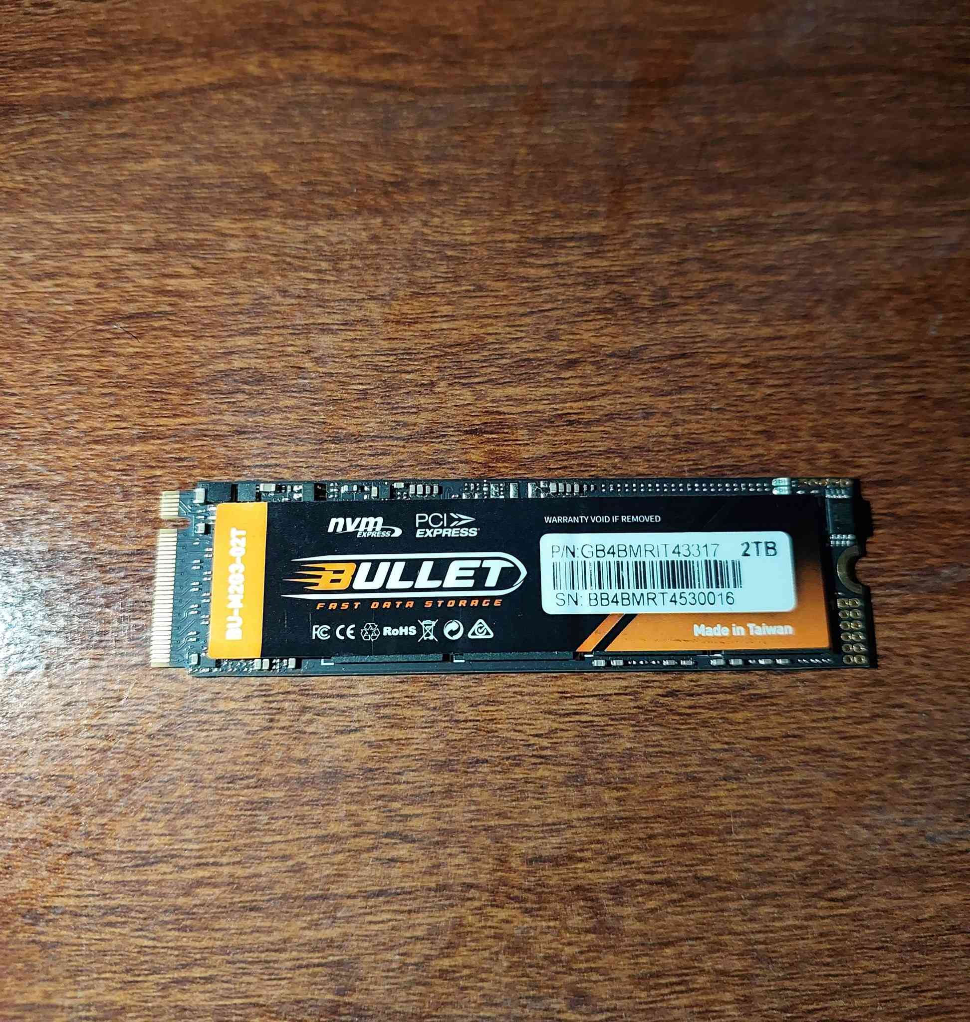 هاردات( اصلي وليس كوبي ) مستعملات فترة قليلة
هارد بولت داخلي M.2 SSD 2TB 
هارد بولت خارجي SSD 2TB 
للتواصل خاص او واتساب ***********
