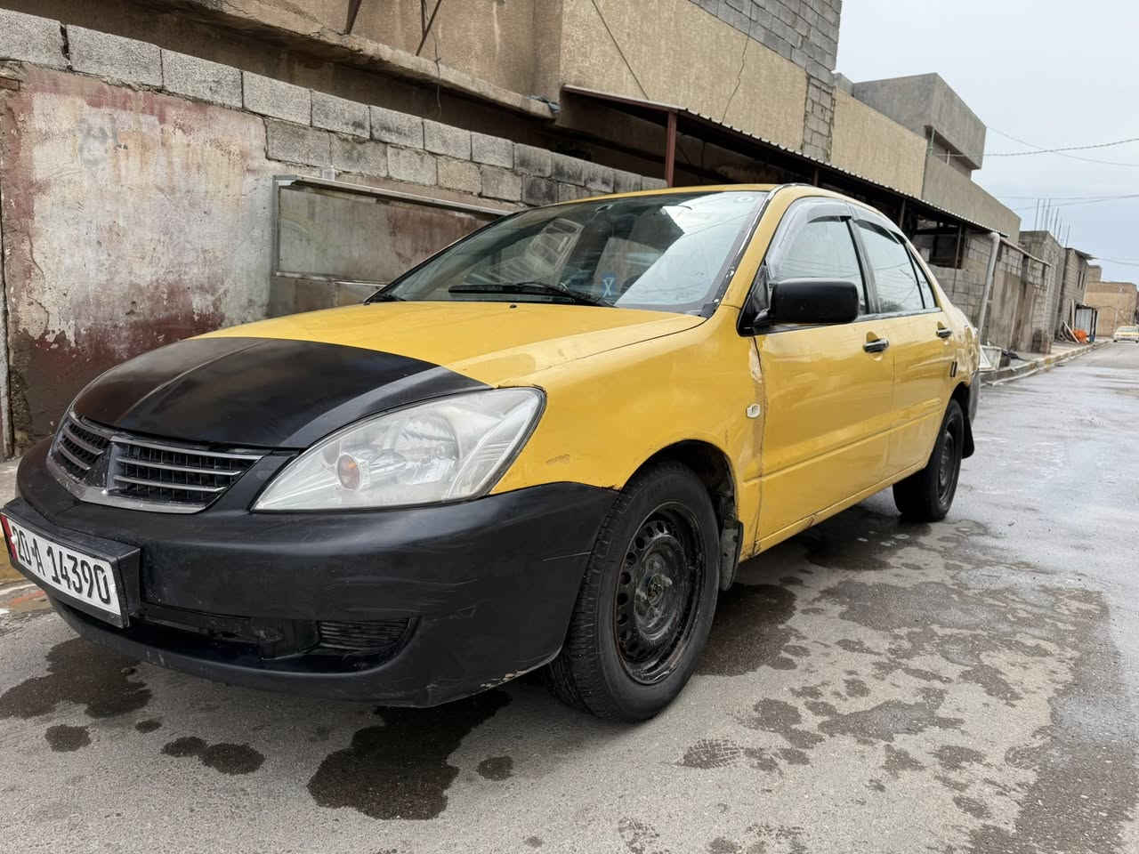 السلام عليكم

الي يدور تكسي وسعره مناسب هاي تفيده نضيفه ومال شغل 

للبيع متسوبيشي لانسر موديل 
2008 رقم بغداد  هيئة مصفره خطه جوال

محرك1600 كير عادي بلاد جاهزه بدون ضرر لا لغد لا شاصي لا ايرباك

دواخله نضيفه 

 تدفئه كله شغال  

سعر 53بيها مجال للشراي  

مكان سياره ديالى بعقوبه كنعان  

الاستفسار اتصال***********
