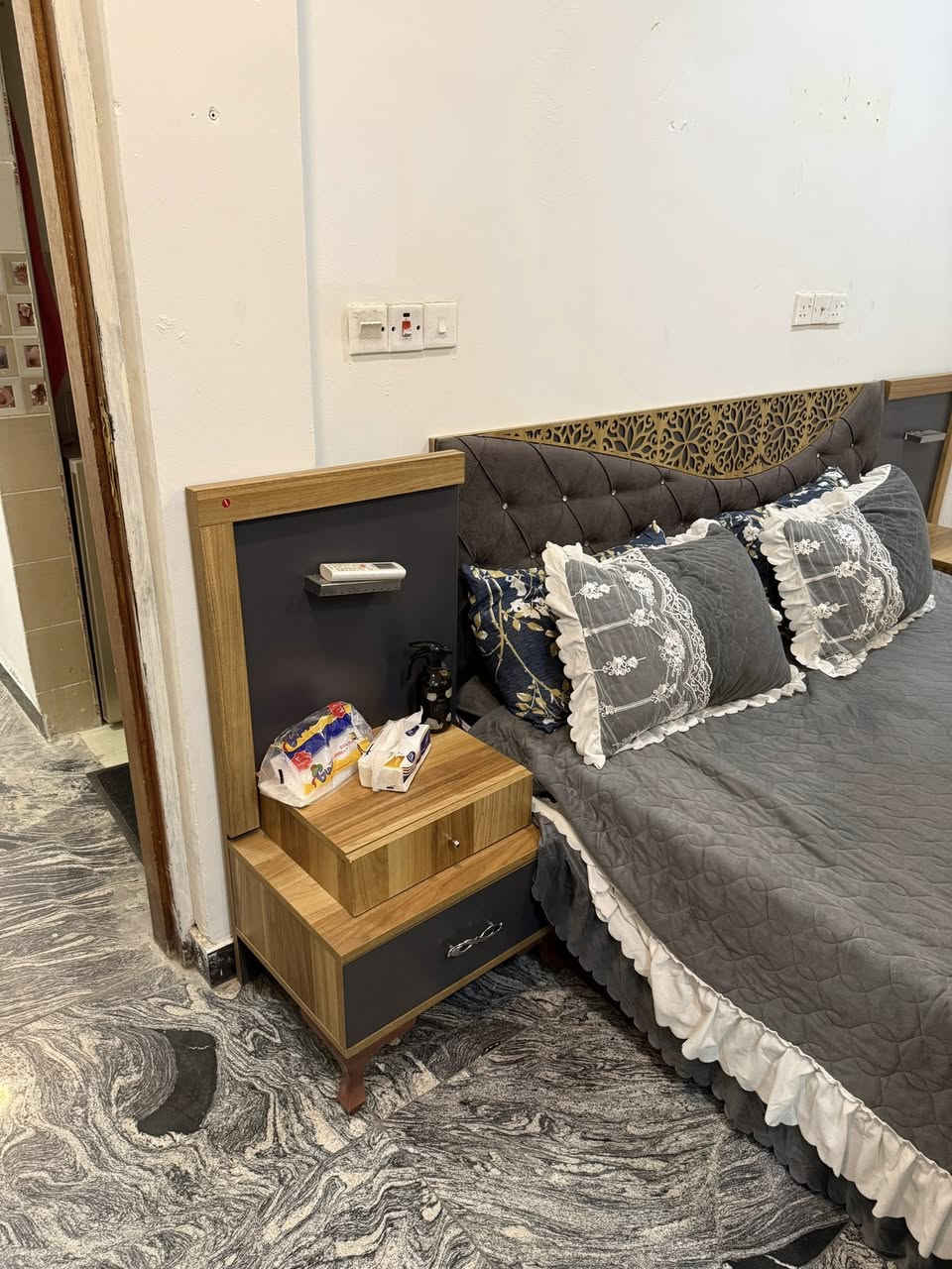 غرفة تركية بحالة ممتازة بسعر 410 الف وبيهه مجال
السعر بدون نقل 
***********
