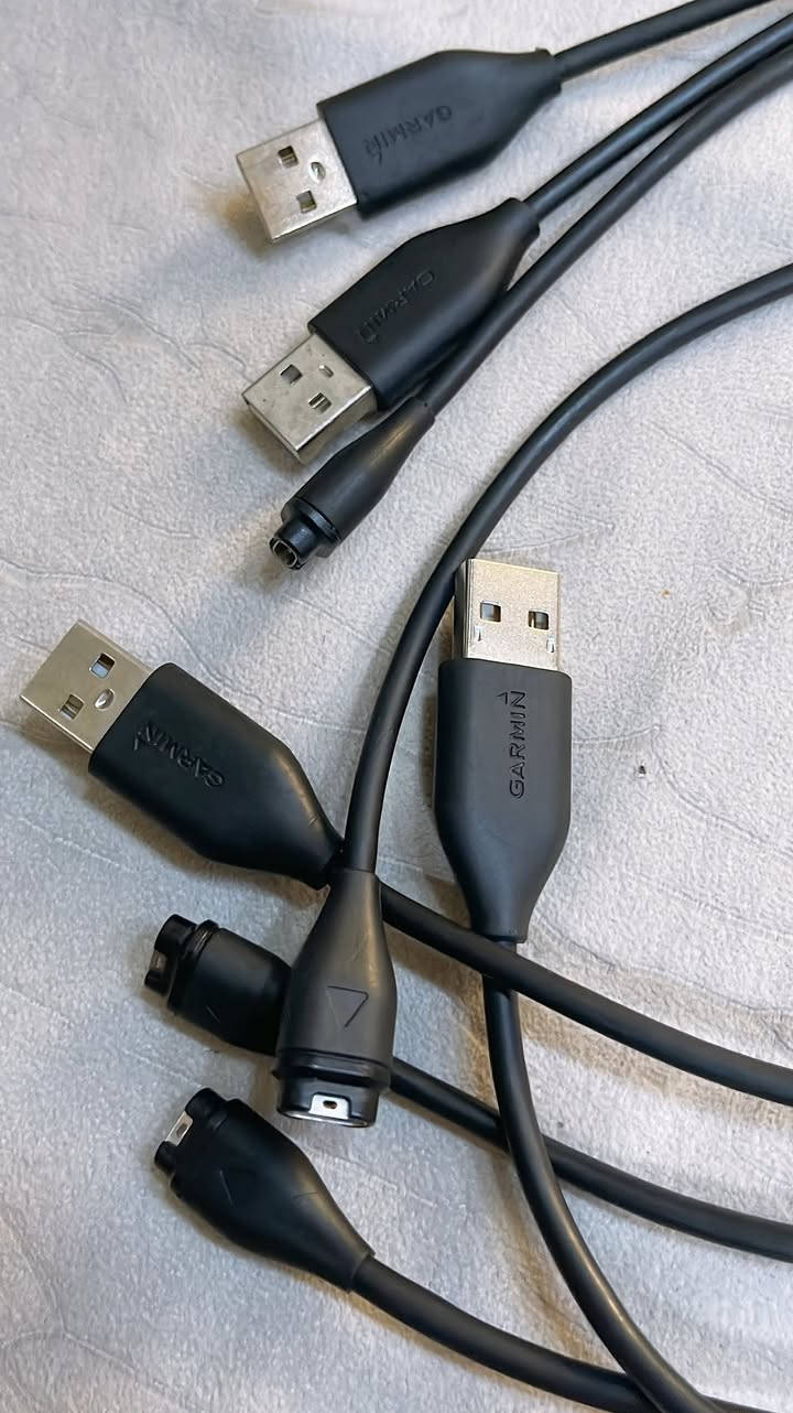 كيبل اصلي Garmin
كيبل شحن كارمن اصلي متوفر 8 قطع 
الأصلي يكون حفر Garmin


**إذا كنت صاحب هذا الإعلان وتريد حذفه لأي سبب، رجاءا أرسل رسالة إلى الدعم الفني**